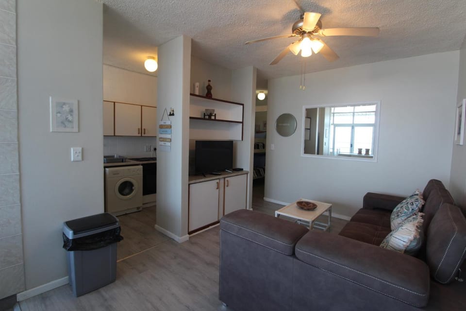 Playa Del Mar 10 Apartment in Margate