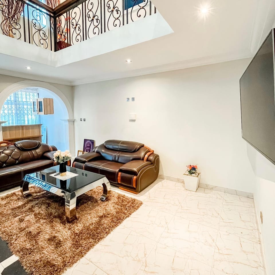 Lobby or reception, Internal: Not applicable to any particular room