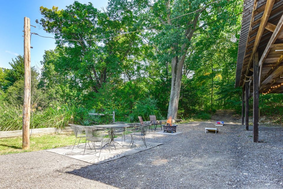 Pet-Friendly Delta Cabin w/ Private Hot Tub! Cabin in Pennsylvania