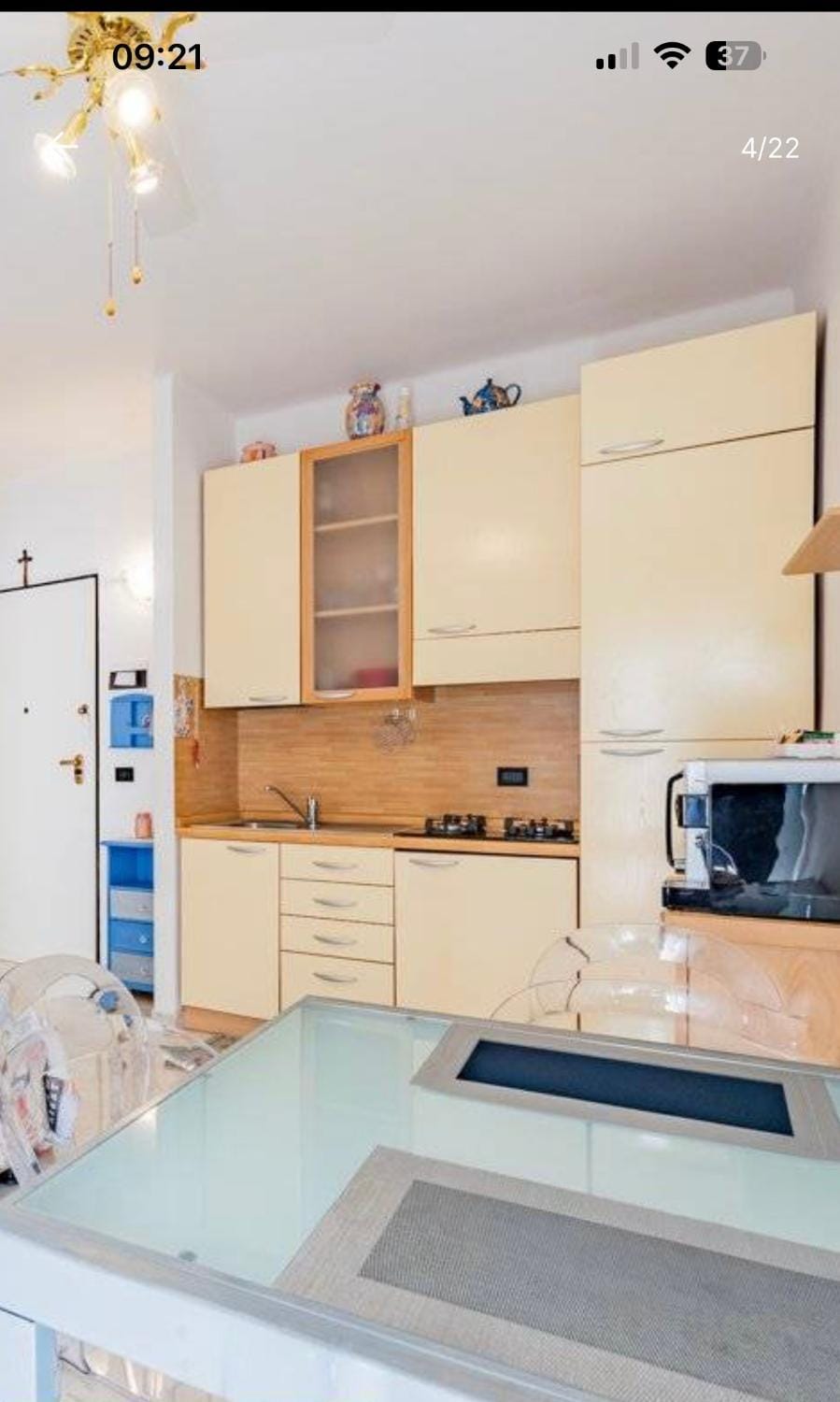 Kitchen or kitchenette