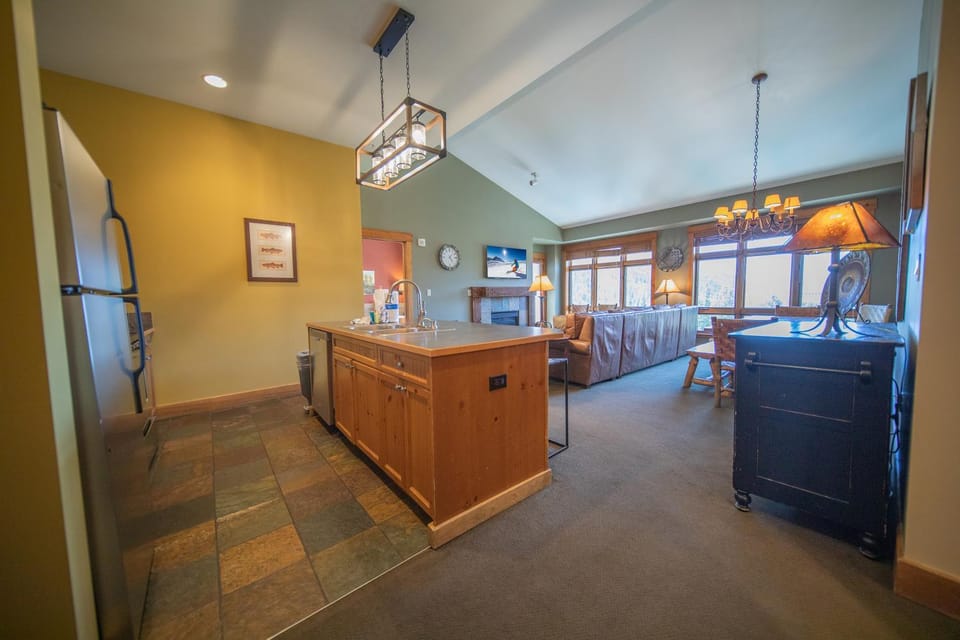 Springs 8913 by SummitCove Lodging in Colorado House in Keystone