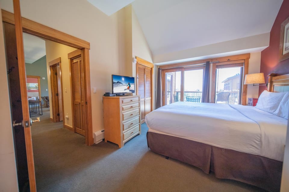 Springs 8913 by SummitCove Lodging in Colorado House in Keystone