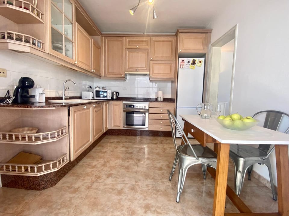 Coffee/tea facilities, Kitchen or kitchenette, dishwasher, minibar, pet friendly, stove, toaster