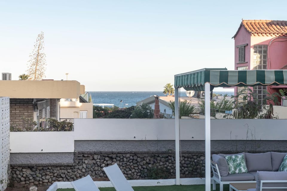 Garden, Sea view