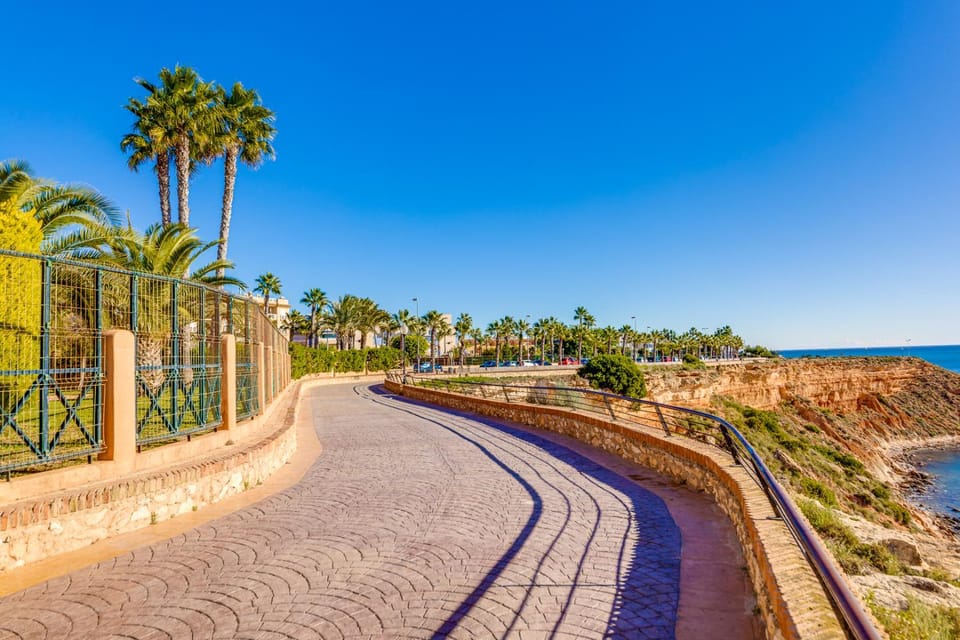 First line detached house, Cabo Roig House in Vega Baja del Segura