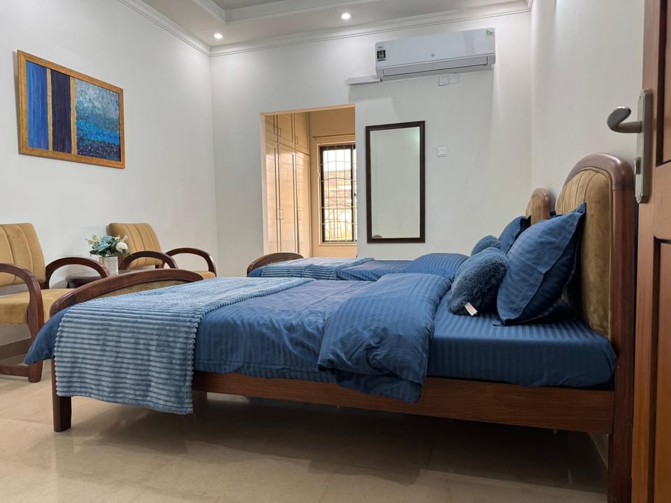 Family Friendly 2-Bedroom Home Upper Portion with Parking House in Lahore