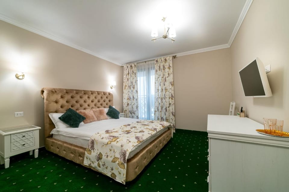 Hanul lui Mihai Bed and Breakfast in Moldova
