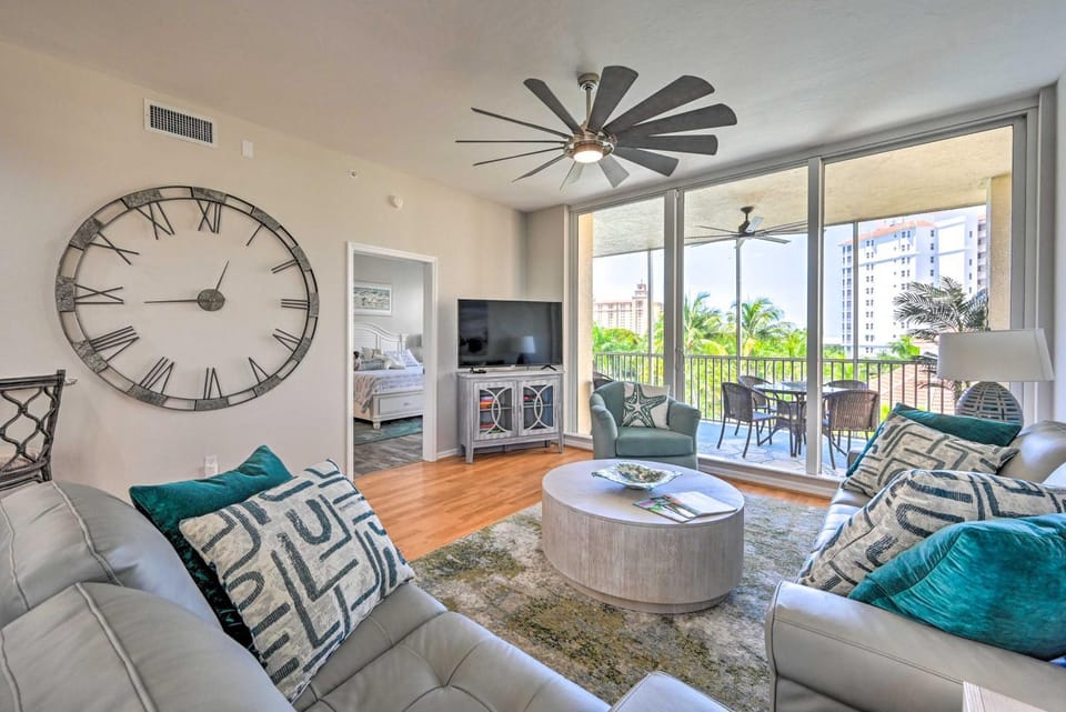 Naples Escape in Regatta w/ Resort Amenities! House in Vanderbilt Beach