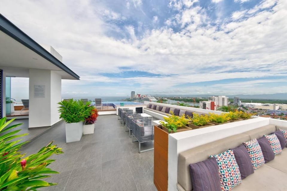 View (from property/room), Balcony/Terrace, Balcony/Terrace, Living room, Seating area, Sea view
