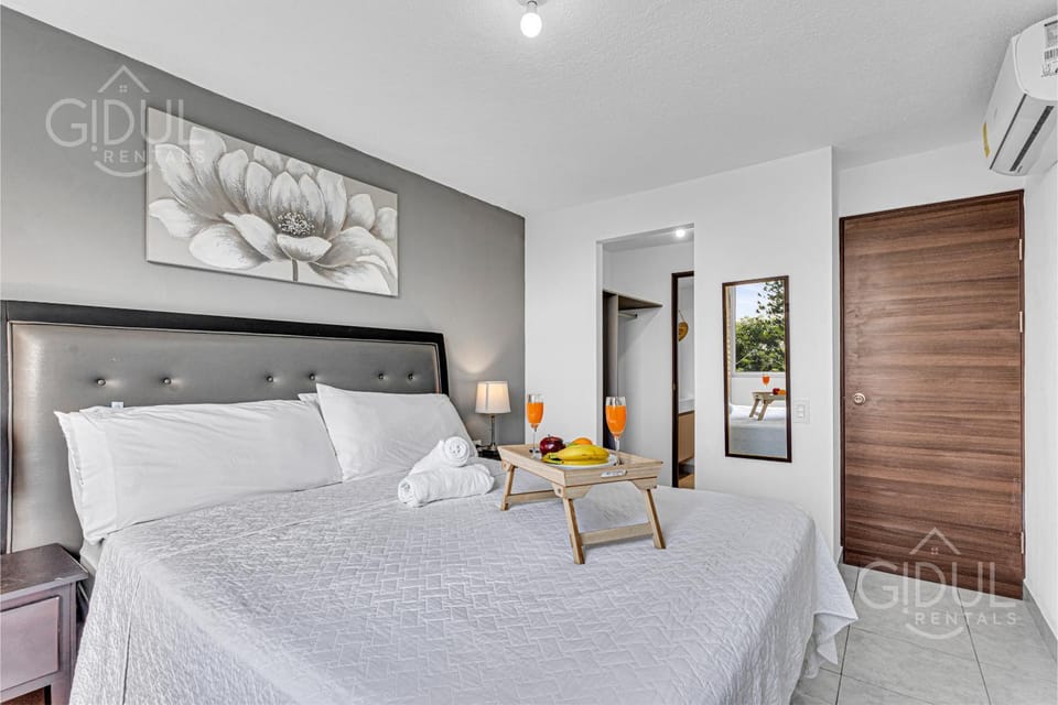 Bedroom, air conditioner