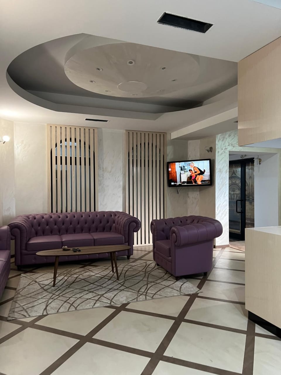 TV and multimedia, Seating area