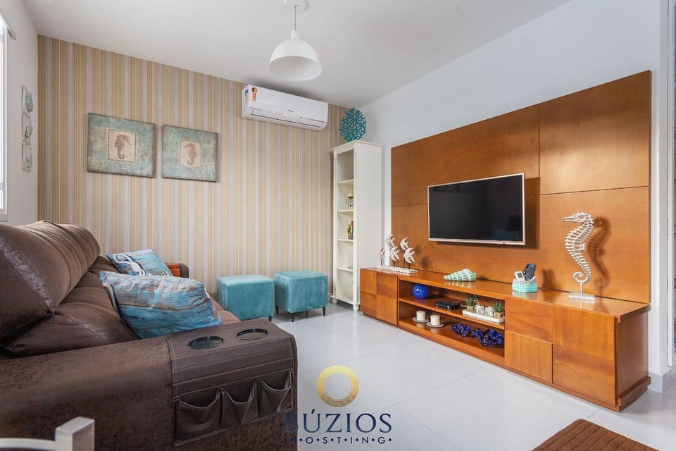 Communal lounge/ TV room, Living room, Dining area
