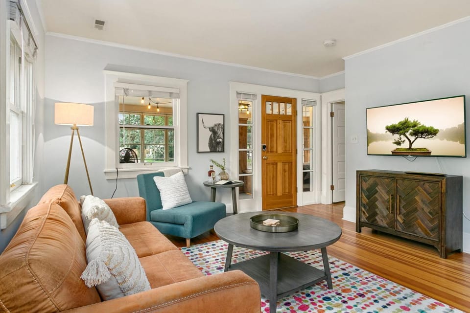 Downtown Abode with Hot Tub - Walk to CSU & Old Town House in Fort Collins
