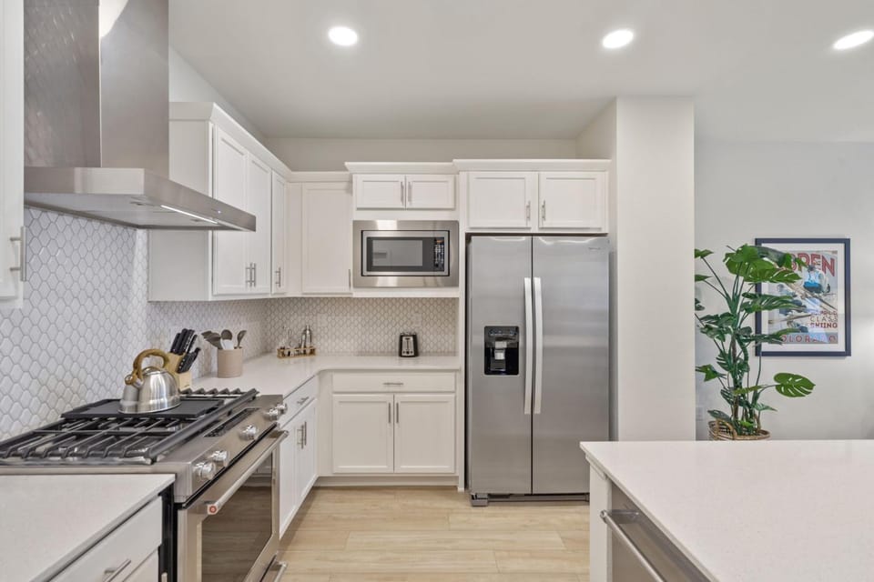 NEW! Cozy Colorado Living - 8 min from Old Town! House in Fort Collins