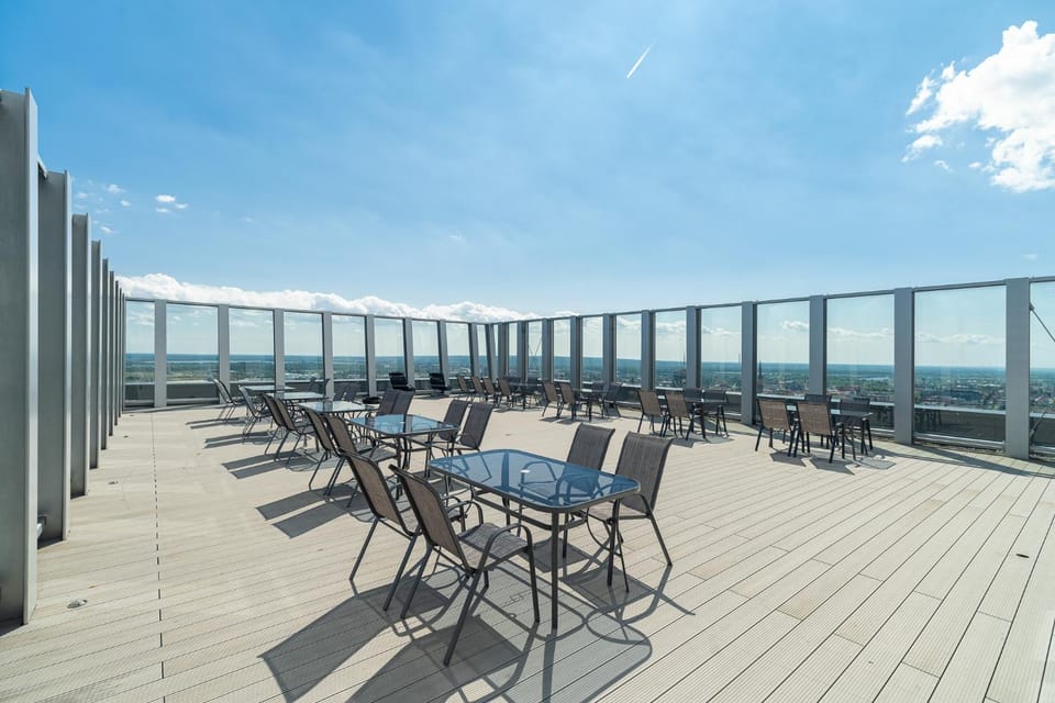 View (from property/room), Balcony/Terrace, City view