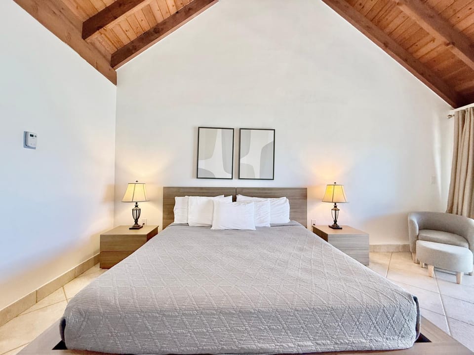 Sapphire Beachfront Renovated Villa 1200 SF! - Free Wi-Fi Apartment in Virgin Islands (U.S.)