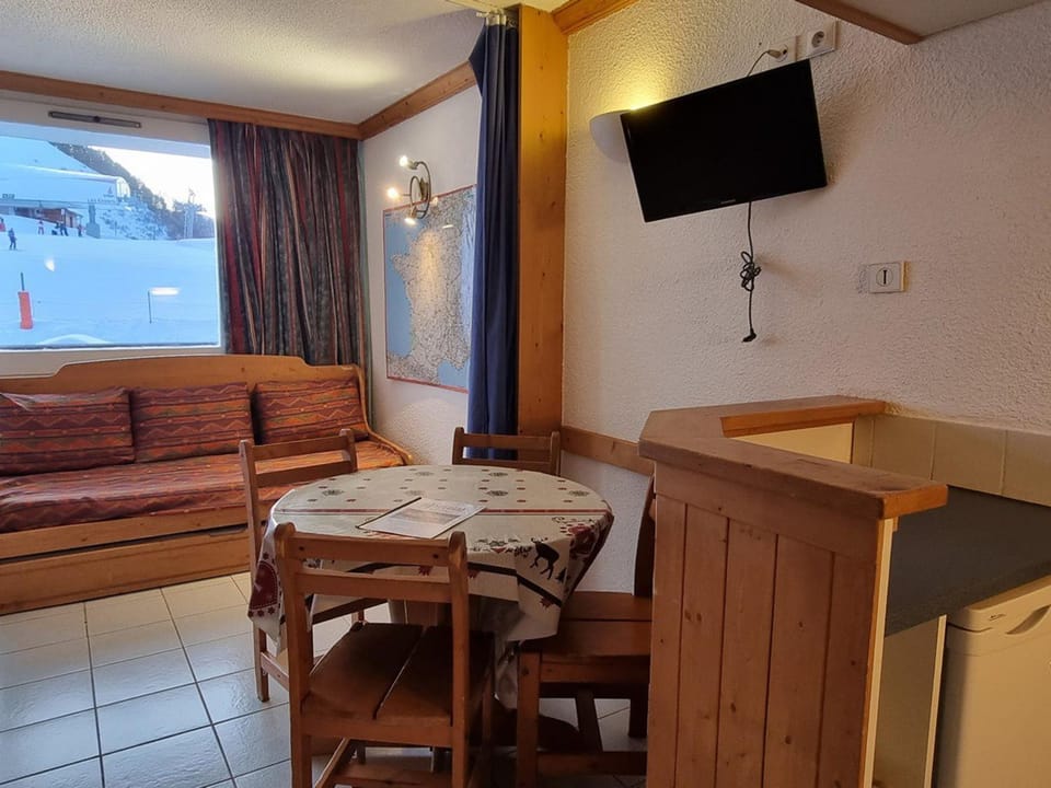 Studio divisible fonctionnel, 4 pers, accès pistes - FR-1-181-2615 Apartment in Mâcot-la-Plagne