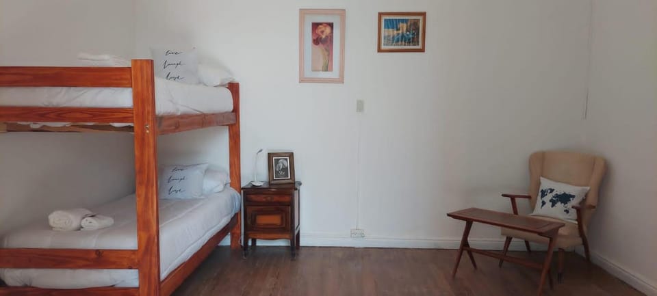 Hostel La Cumbre Tandil Bed and Breakfast in Tandil