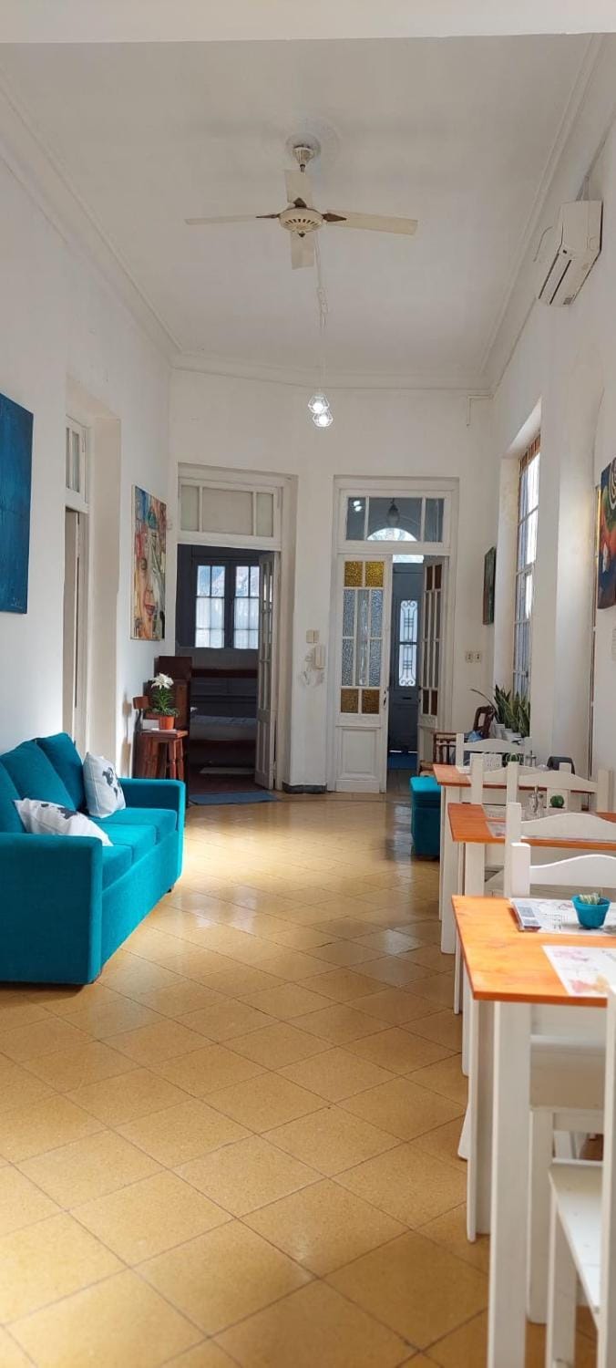 TV and multimedia, Living room, Seating area, Dining area, fireplace, air conditioner