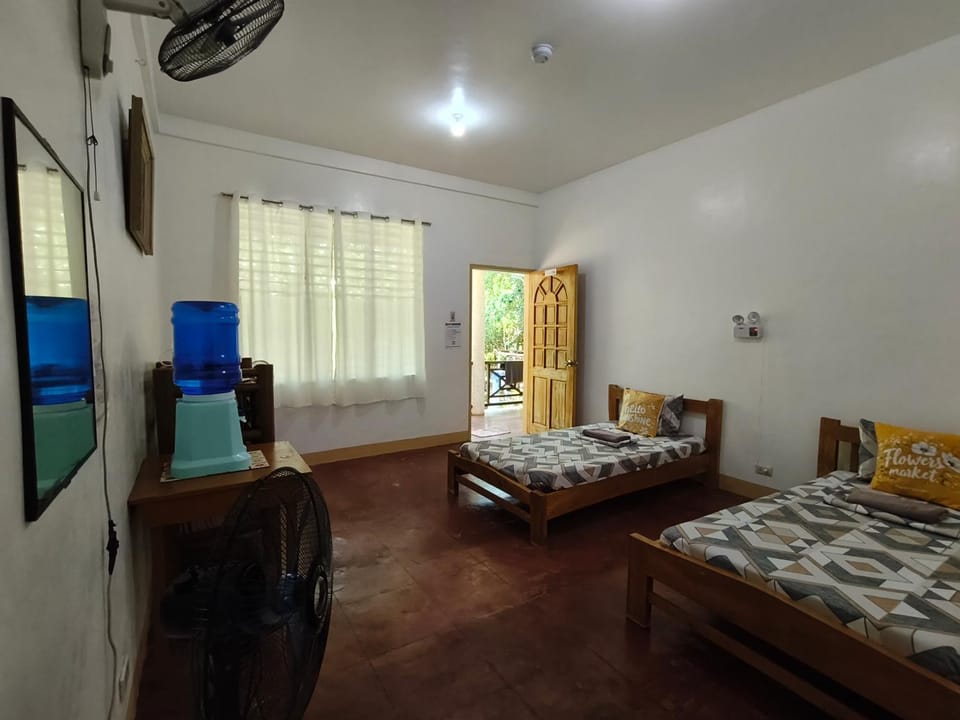 The Sylvia Hostel in Siquijor