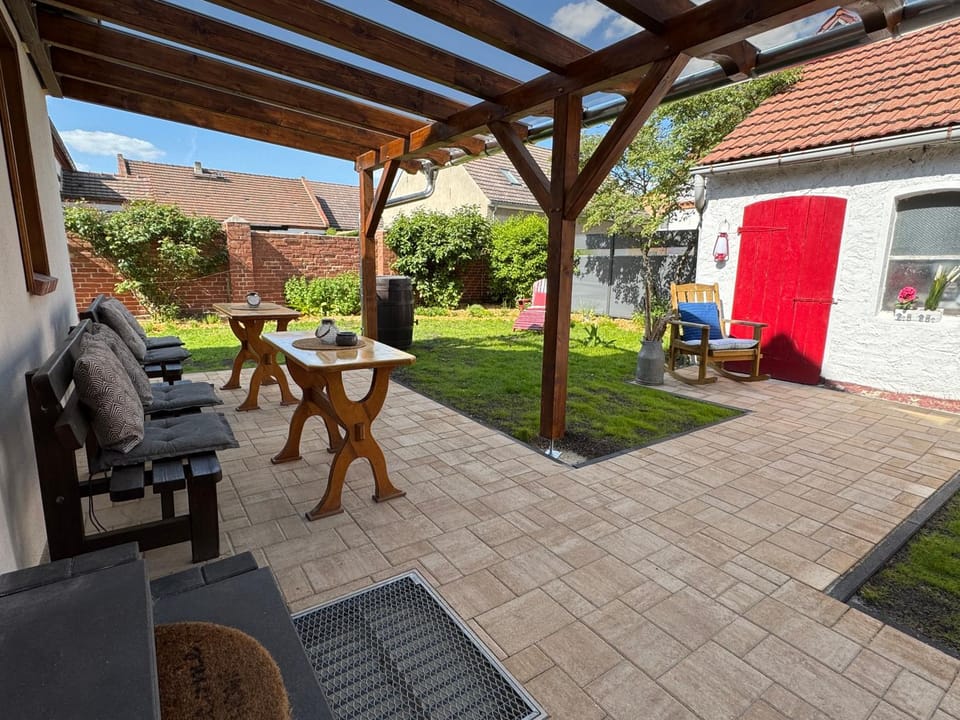 Bei der Kahnfährfrau Mit NEUEM Innenhof Garten Apartment in Lübben