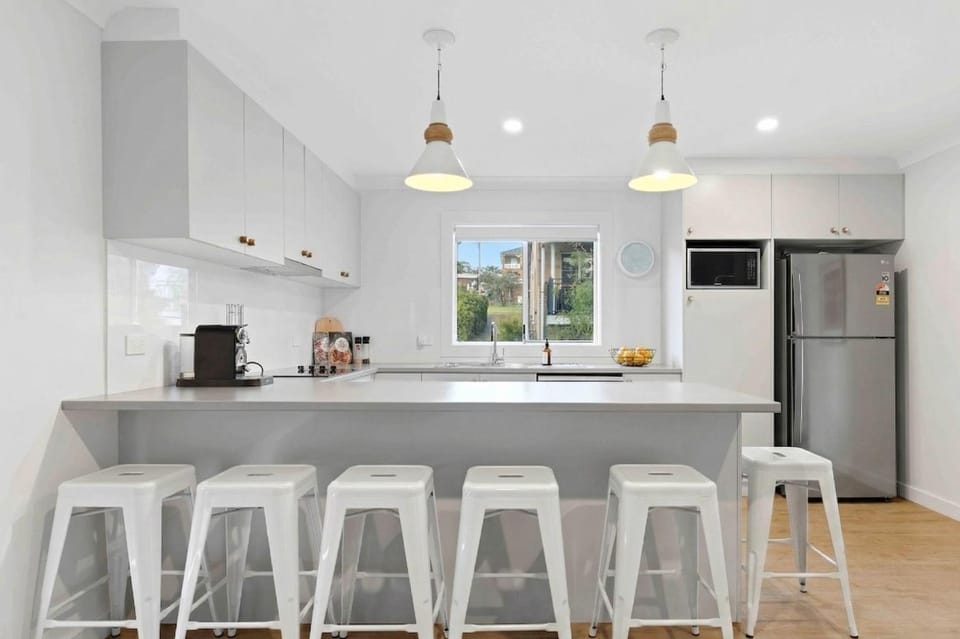 Fin and Tonic by Experience Jervis Bay House in Vincentia