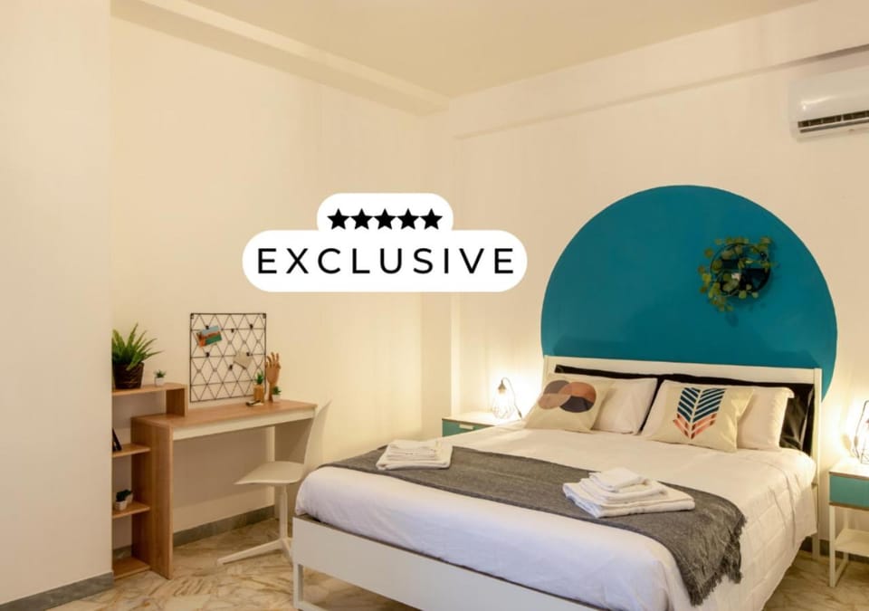 Bed, Photo of the whole room, Bedroom, air conditioner
