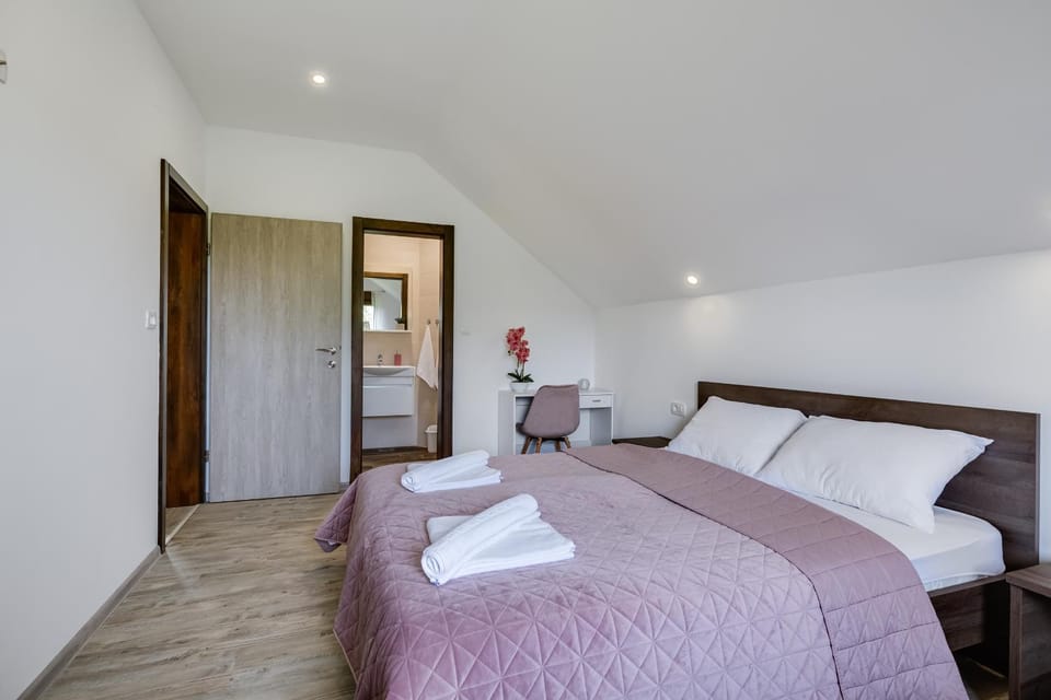 Bathroom, Bedroom