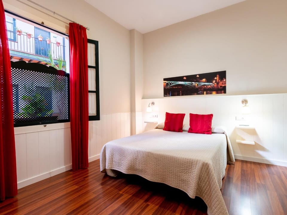 Bed, Photo of the whole room, Bedroom