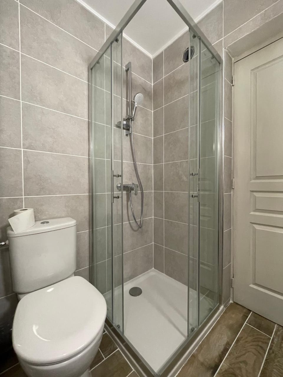 Draguignan, centre ville wifi jolie deco Apartment in French Riviera