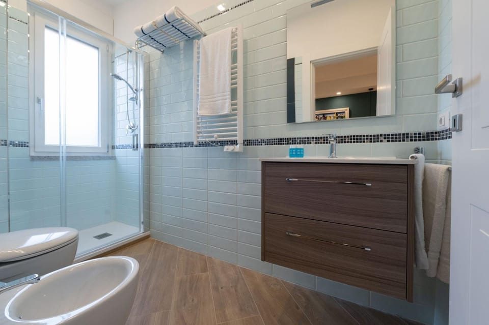Shower, Bathroom, Decorative detail, Decorative detail, bidet