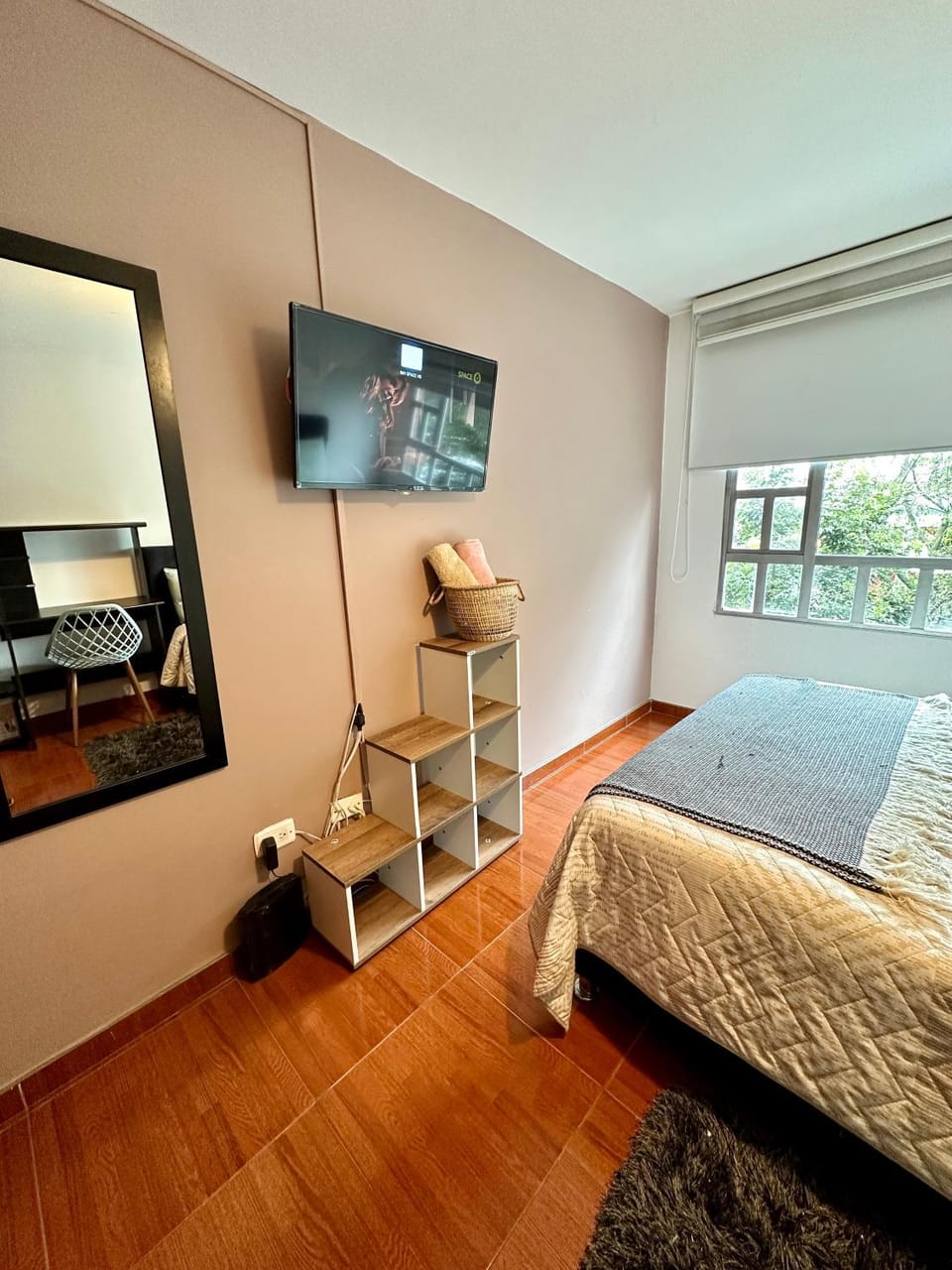 Habitacion cerca al aeropuerto el dorado Vacation rental in Bogota