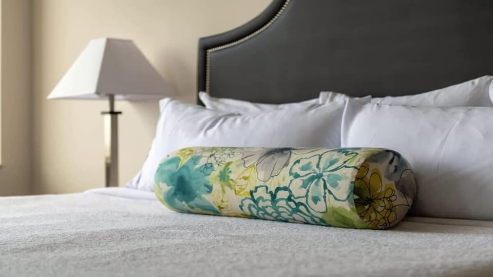 CozySuites at LTV Apartment in Dallas