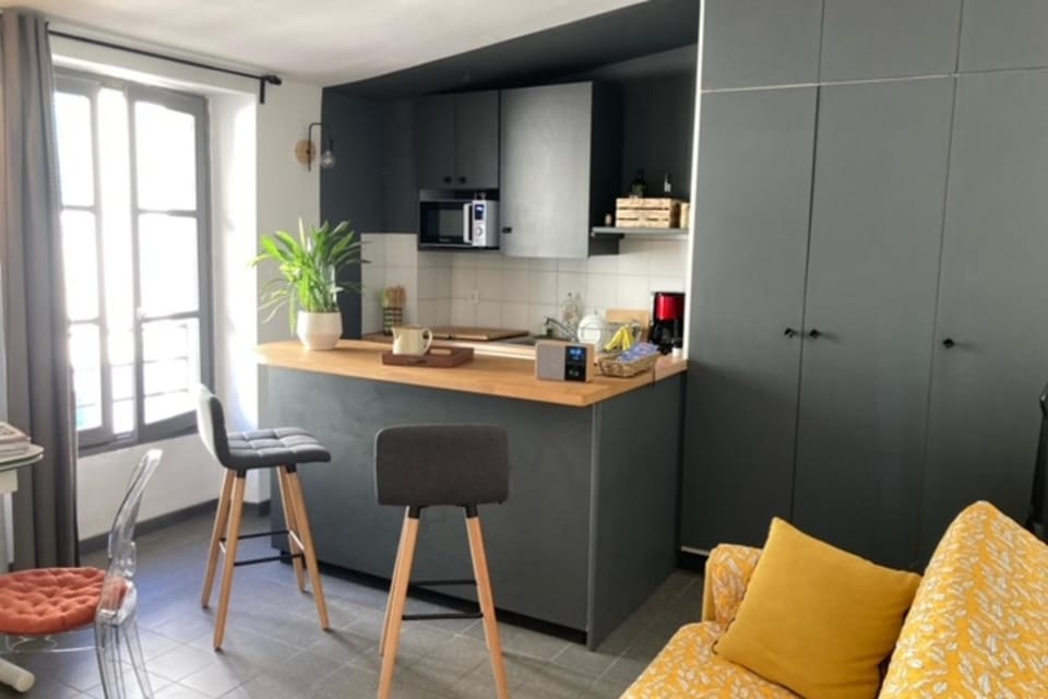 Duplex 32 M With Terrace In Downtown Apartment in Avignon