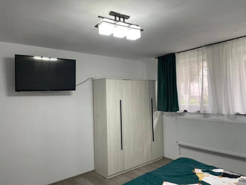 Studio Ali with parking Apartment in Brașov County