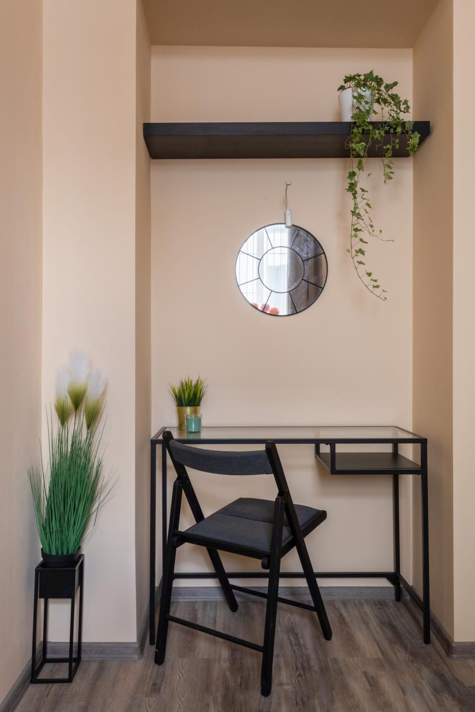 Place of worship, Seating area, Bedroom