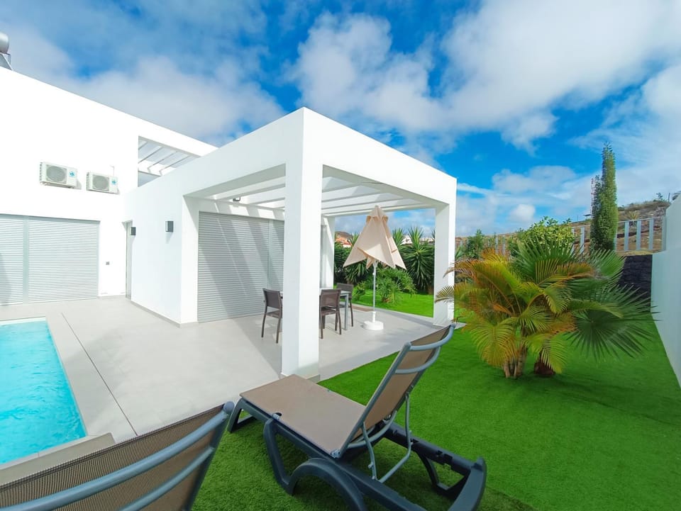 Idaira Suites adosado con piscina a estrenar-WiFi House in Palm-Mar