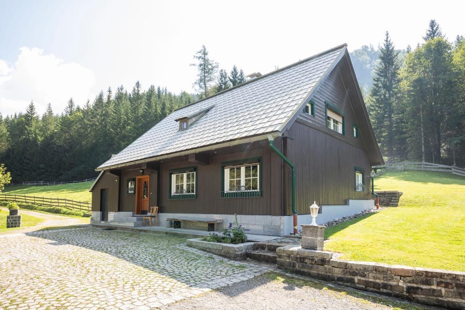 Property building, Spring, Garden, Garden view