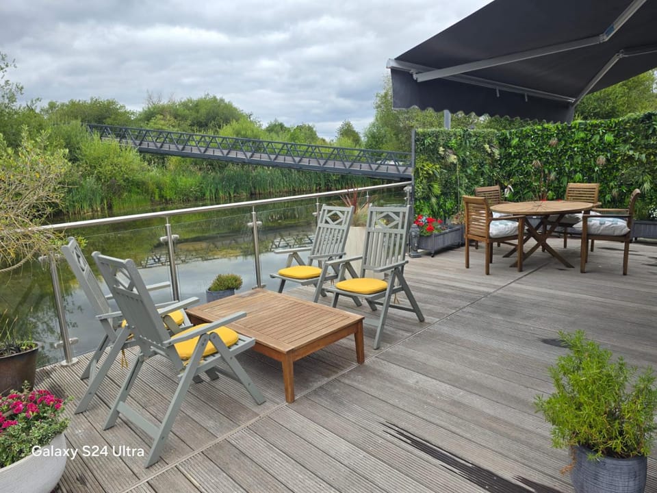 Property building, Patio, Patio, Garden, Balcony/Terrace, Aqua park, Aqua park, Location, sunbed