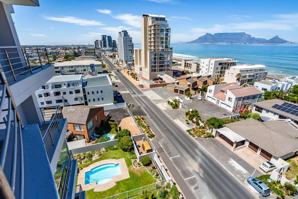 Neighbourhood, Natural landscape, Bird's eye view, Mountain view, Pool view, Sea view, Street view, Swimming pool