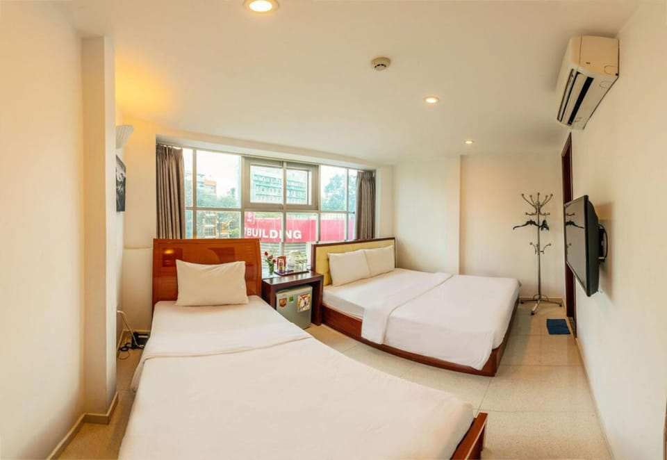 Bed, TV and multimedia, Photo of the whole room, Bedroom, internet, air conditioner