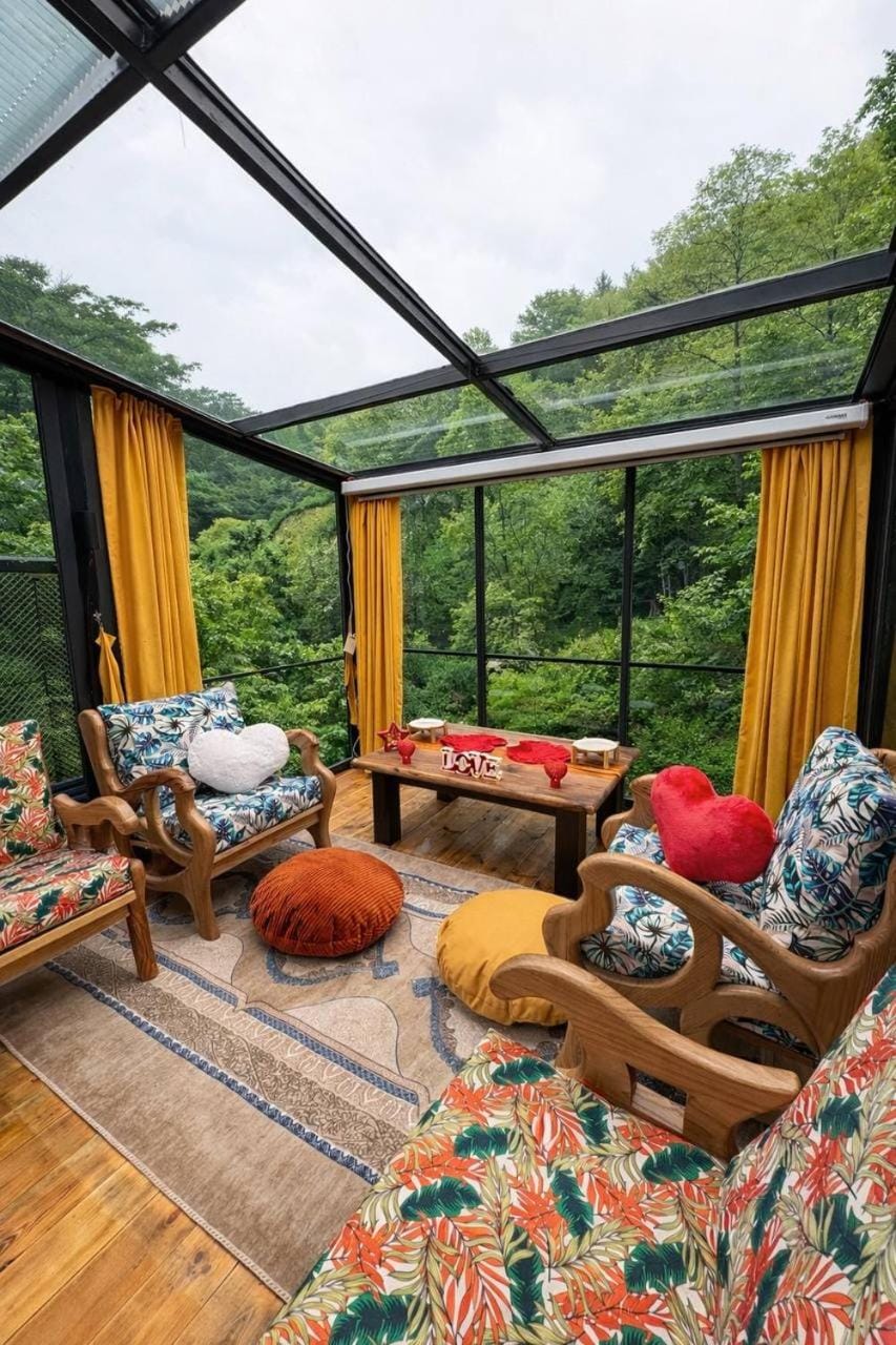Patio, Spring, Day, Natural landscape, Garden, Balcony/Terrace, Living room, Seating area, Garden view