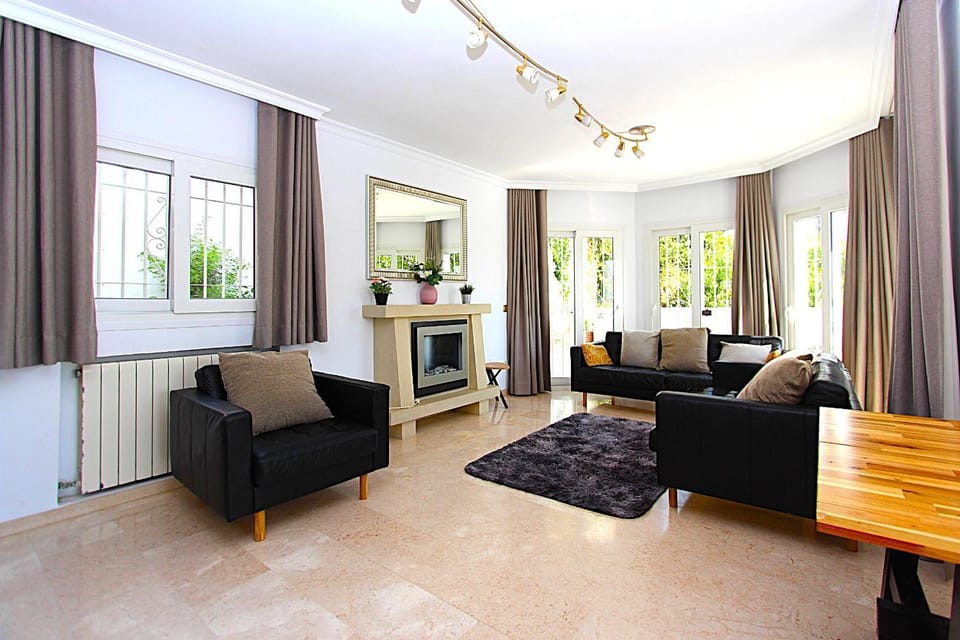 Property building, Living room