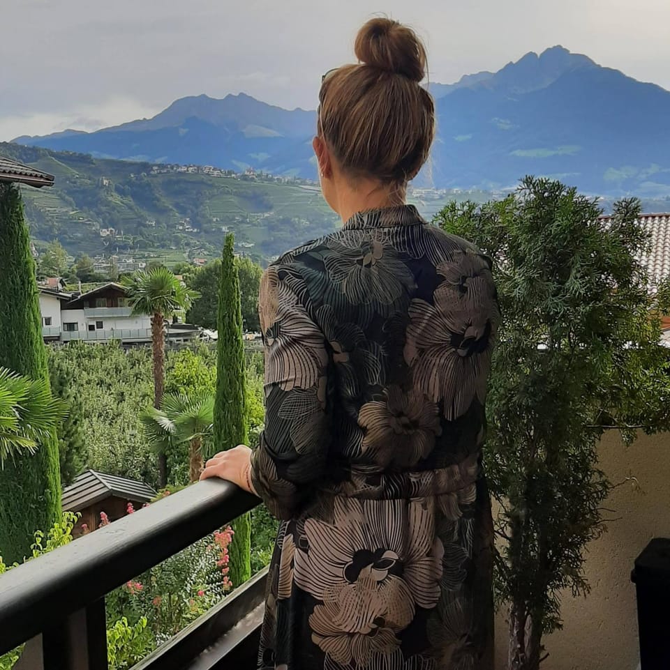 Day, Natural landscape, View (from property/room), Balcony/Terrace, Mountain view