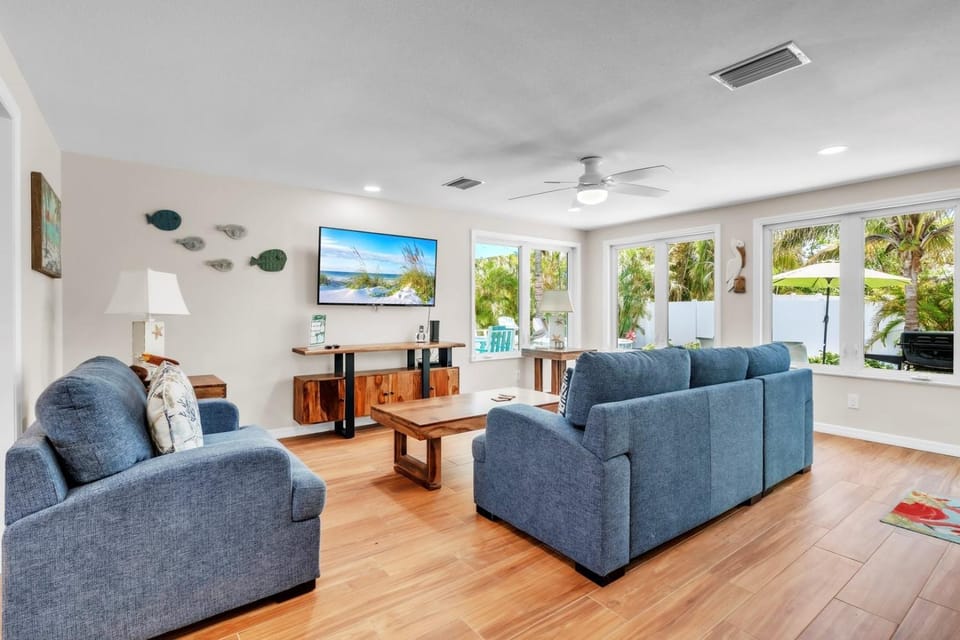 Lazy Pelican home House in Holmes Beach