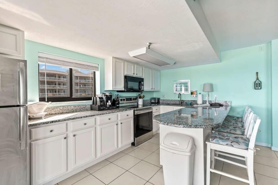 Ocean Front Penthouse with Incredible Views! Sunglow Resort 1003 by Brightwild Apartment in Daytona Beach Shores