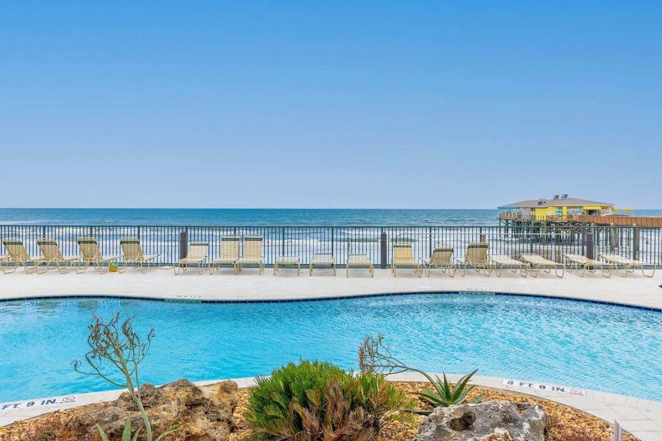 Ocean Front Suite! Sunglow Resort 101 by Brightwild Apartment in Daytona Beach Shores