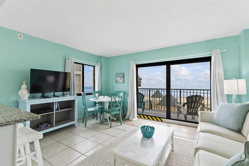 Aquamarine Suite at Sunglow Resort by Brightwild Apartment in Daytona Beach Shores