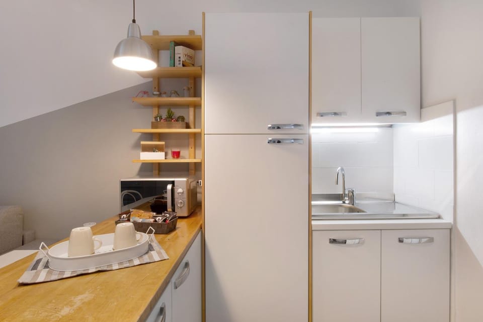Kitchen or kitchenette, Living room