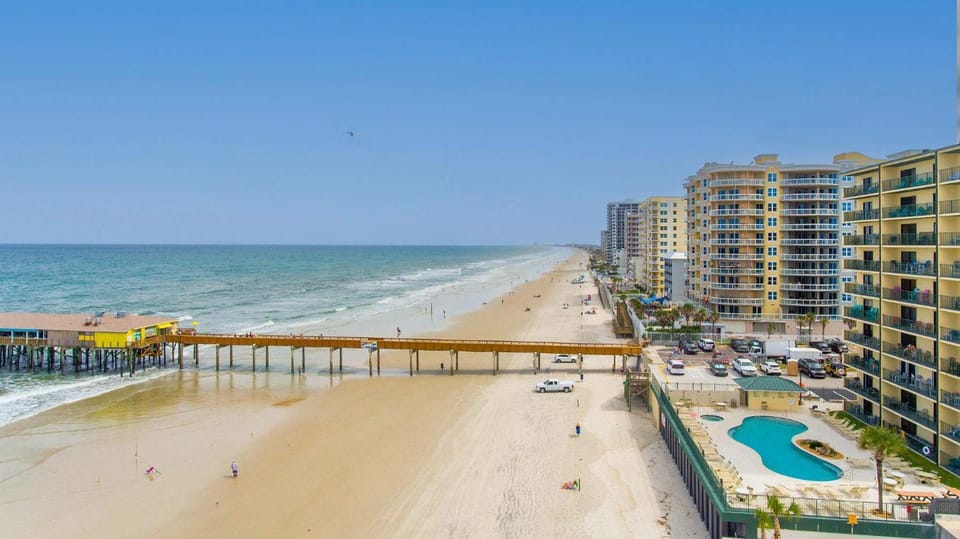 Ocean Front Condo with Amazing Views! Sunglow Resort 402 by Brightwild Apartment in Daytona Beach Shores